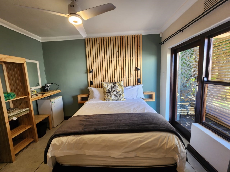 10 Bedroom Property for Sale in Wilderness Central Western Cape